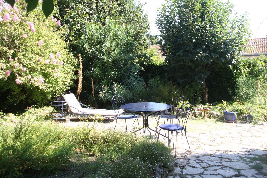 Aux Pots Bleus Bed & Breakfast Nissan-lez-Enserune ภายนอก รูปภาพ
