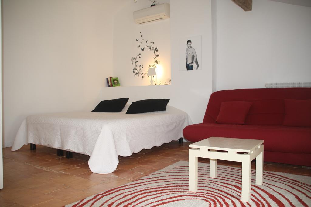 Aux Pots Bleus Bed & Breakfast Nissan-lez-Enserune ห้อง รูปภาพ